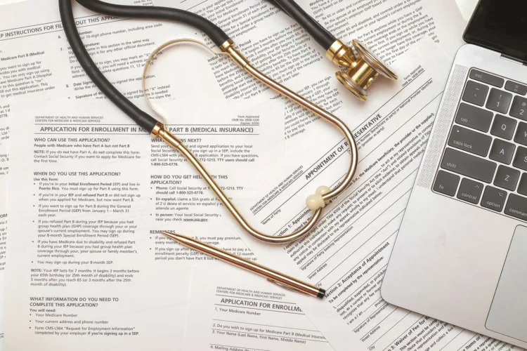 Easier with an expert: Benefits advisor can help navigate Medicare plans